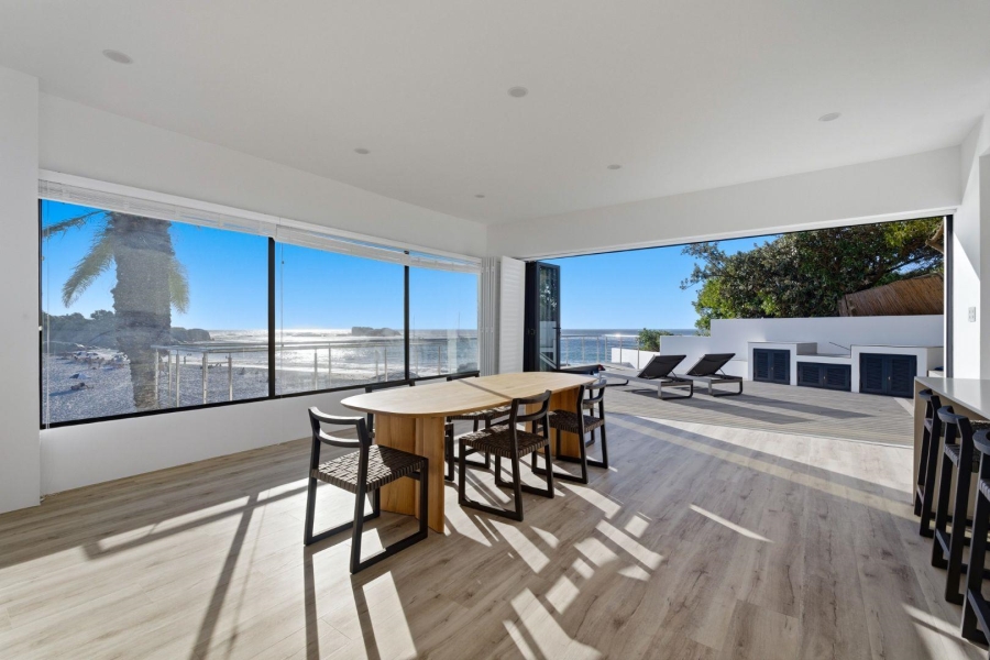 3 Bedroom Property for Sale in Clifton Western Cape